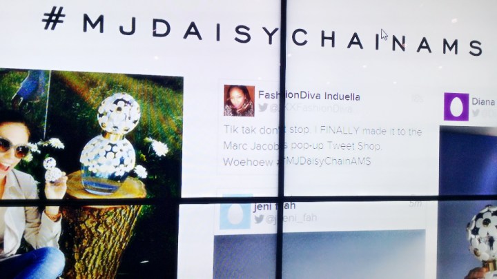 MJDaisyChainAMS (12)