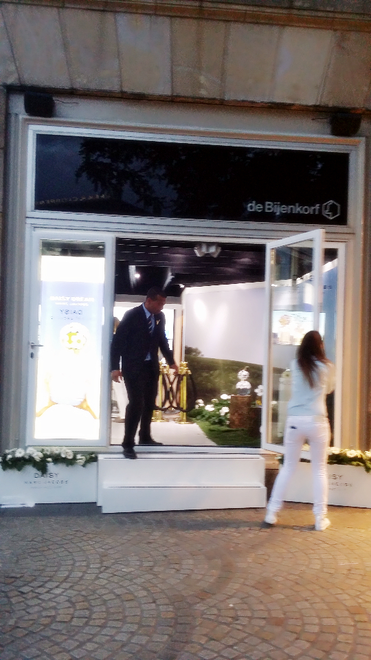 MJDaisyChainAMS (32)